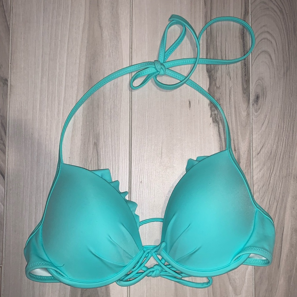 Victoria’s Secret 34A Ruffle Bikini Top